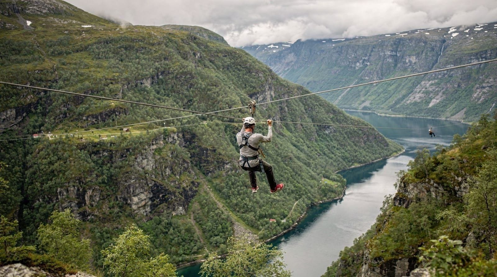 Voss: Thrilling Whitewater Rafting Guided Trip