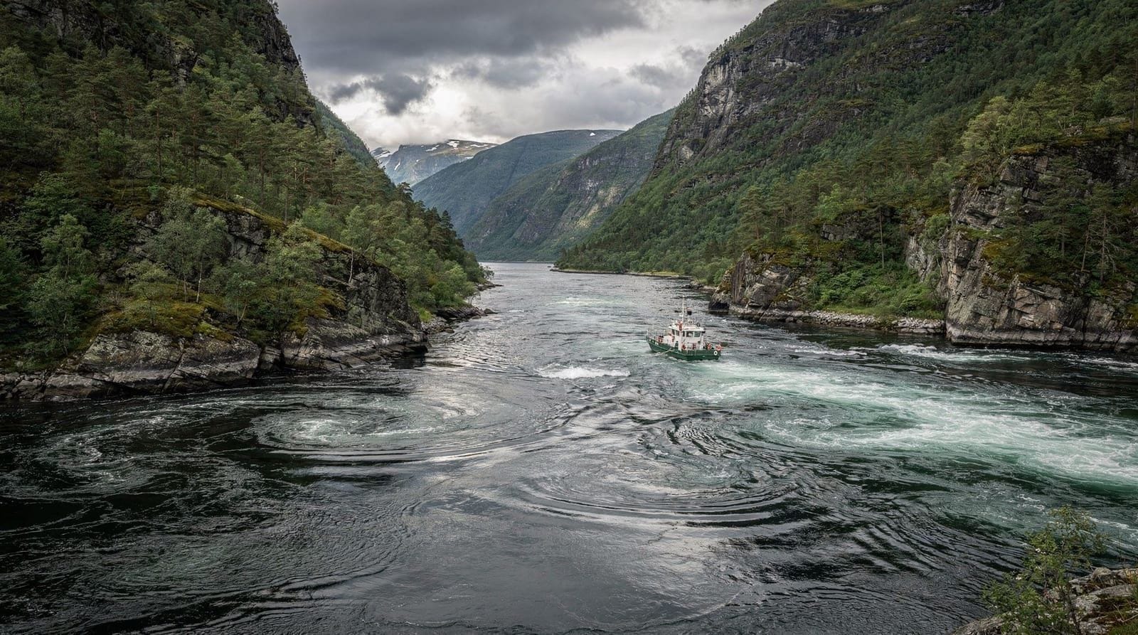 Mostraumen fjord cruise from Bergen: the honest guide