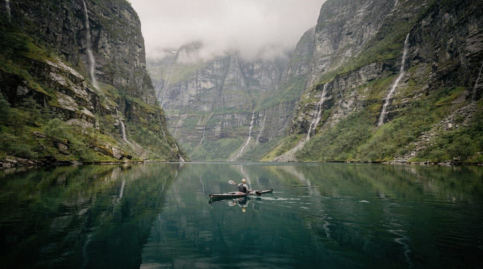 Bergen: Self-Guided Round-Trip Full-Day Excursion
