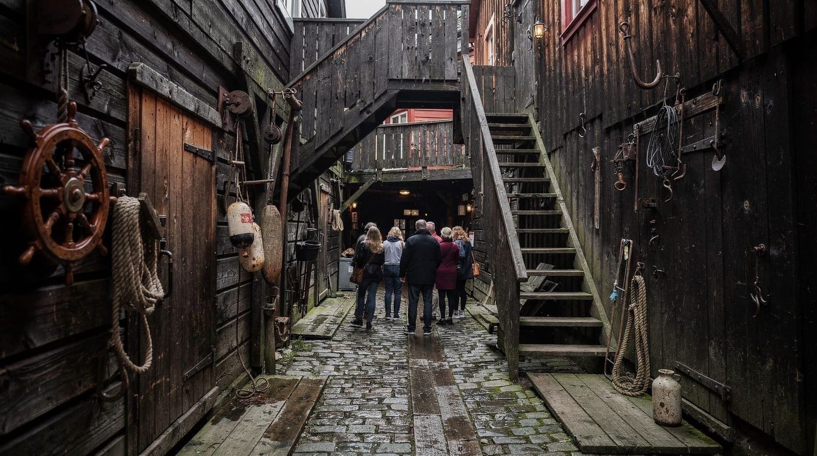 Bergen city walking tour — honest 2025 review — Detailed review of guided walking tours of Bergen. What you see, which tours are